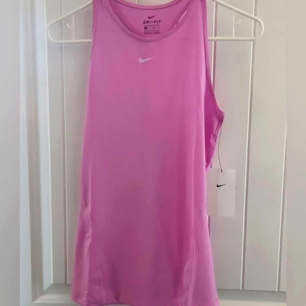 NWT Women's Nike Razorr Back Tank Size XS